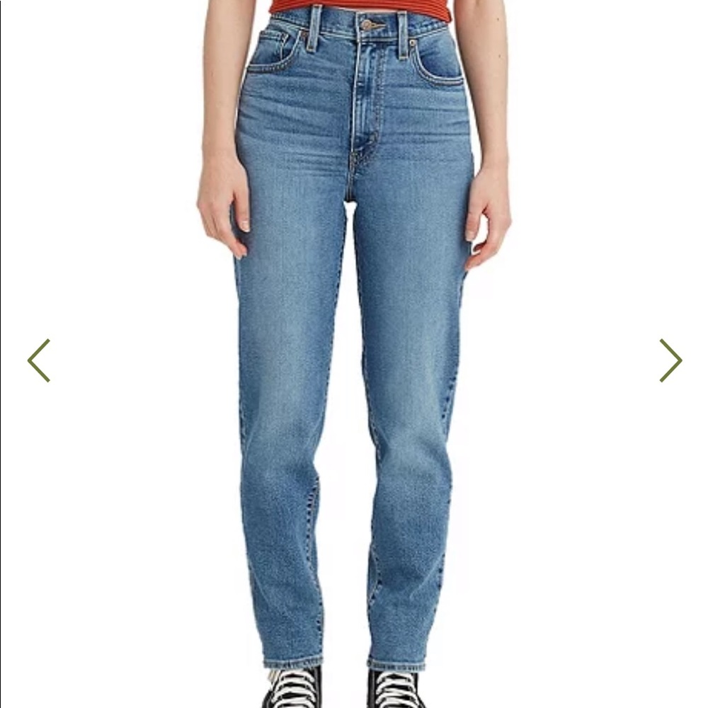 LEVIS | High Waisted Taper | 28